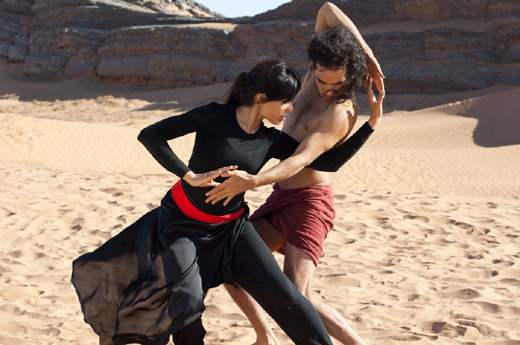 Фрида Пинто (Freida Pinto), Рис Ричи (Reece Ritchie), кадр из фильма «Танцующий в пустыне» (Desert Dancer) / © Пресс-служба артиста
