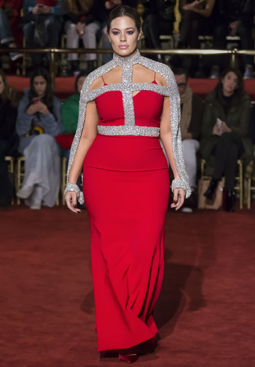 Эшли Грэм в красном вечернем платье