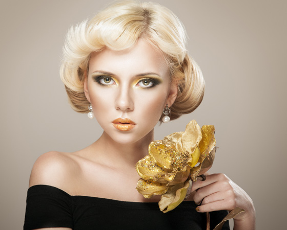 Желтые тени: макияж Скарлетт Йоханссон